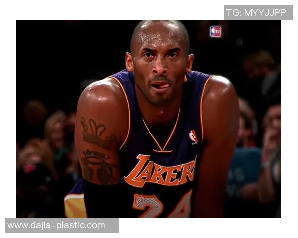 科比布莱恩特传奇生涯回顾与影响力分析：篮球之神的辉煌与遗产